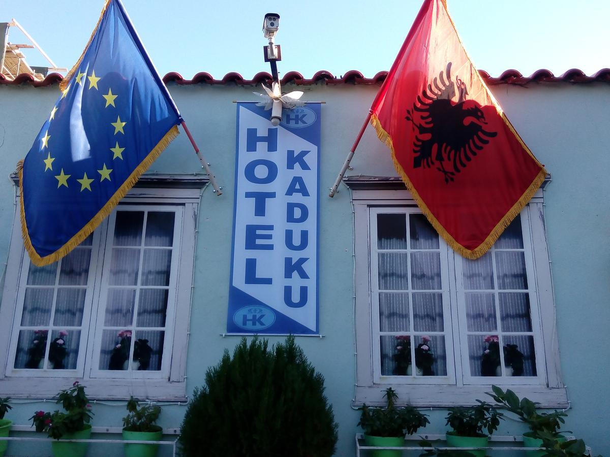 ホテル カドゥク Shkodër エクステリア 写真